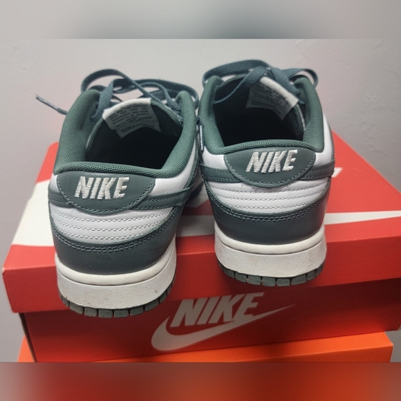 Nike Dunk Low Retro White and Vintage Green Sneakers Men Size 9.5 - Picture 4 of 6